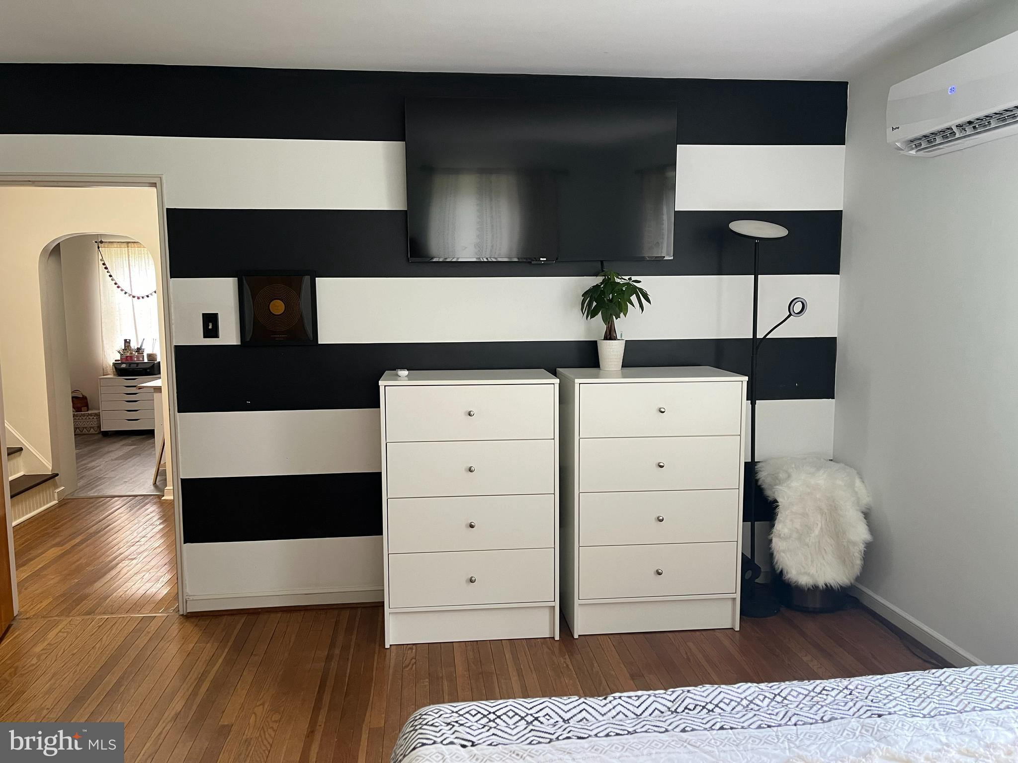 110 North State Road Springfield, PA 19064 - Photo 7 of 25 1st floor bedroom #1 being used as owners bedroom
