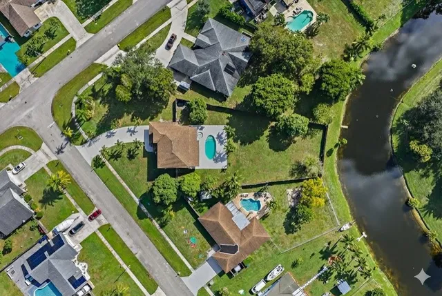 a picture of floor plan