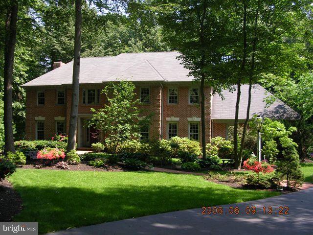 1046 Hunters Path Lancaster, PA 17601 - Photo 1 of 20 Gallery Image 1