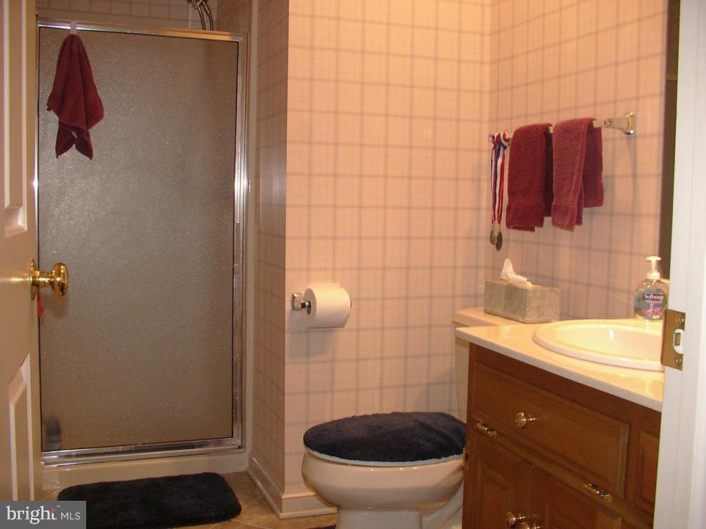 1046 Hunters Path Lancaster, PA 17601 - Photo 15 of 20 Gallery Image 15