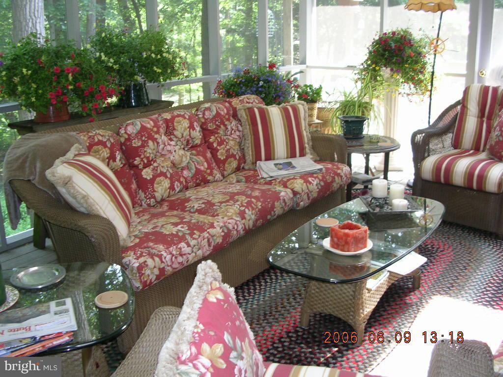 1046 Hunters Path Lancaster, PA 17601 - Photo 19 of 20 Gallery Image 19