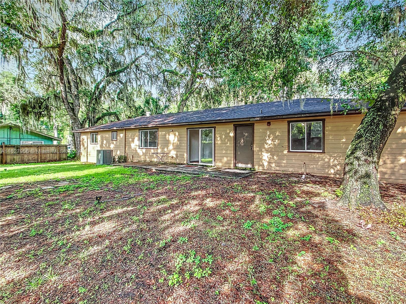 3729 Southwest 15th Street Gainesville, FL 32608 - Photo 20 of 63