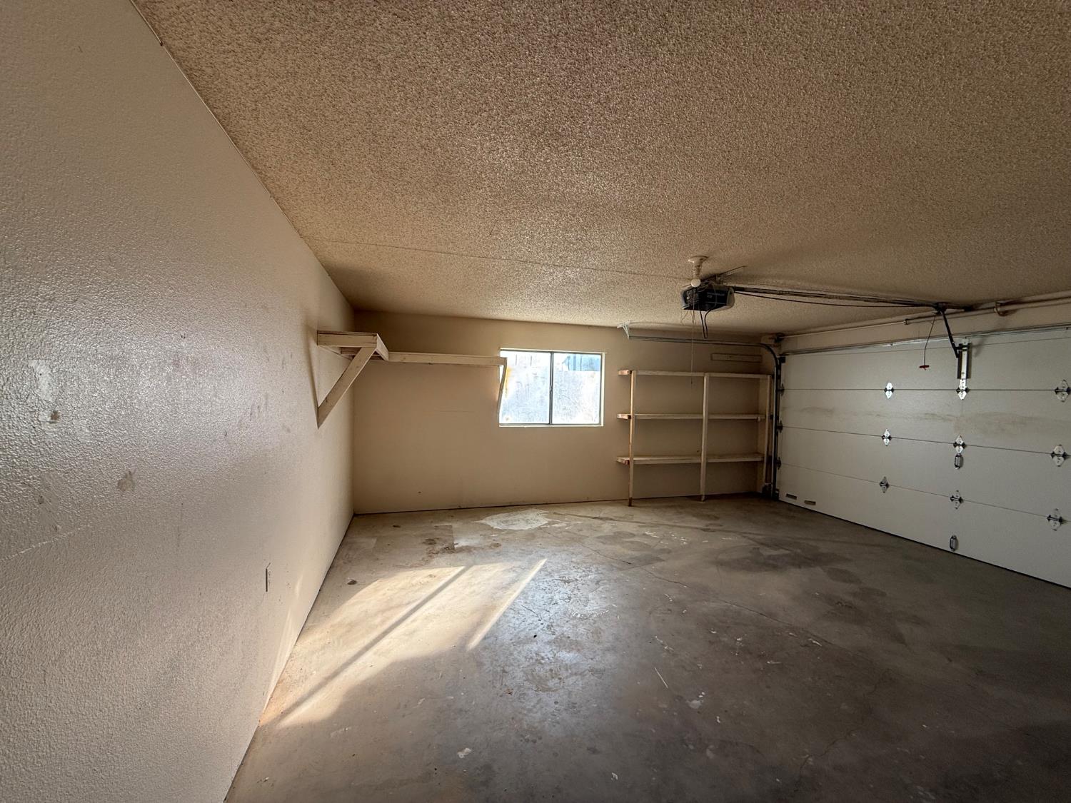 16385 North D Street Madera, CA 93638 - Photo 19 of 26 a view of a garage