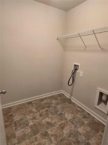 $2,200 | 305 Holdings Drive, Lawrenceville, GA 30044