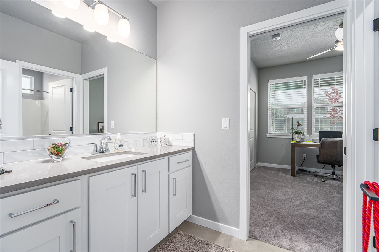 1714 Ridgetop Drive Greenacres, WA 99016 - Photo 15 of 21 Gallery Image 15