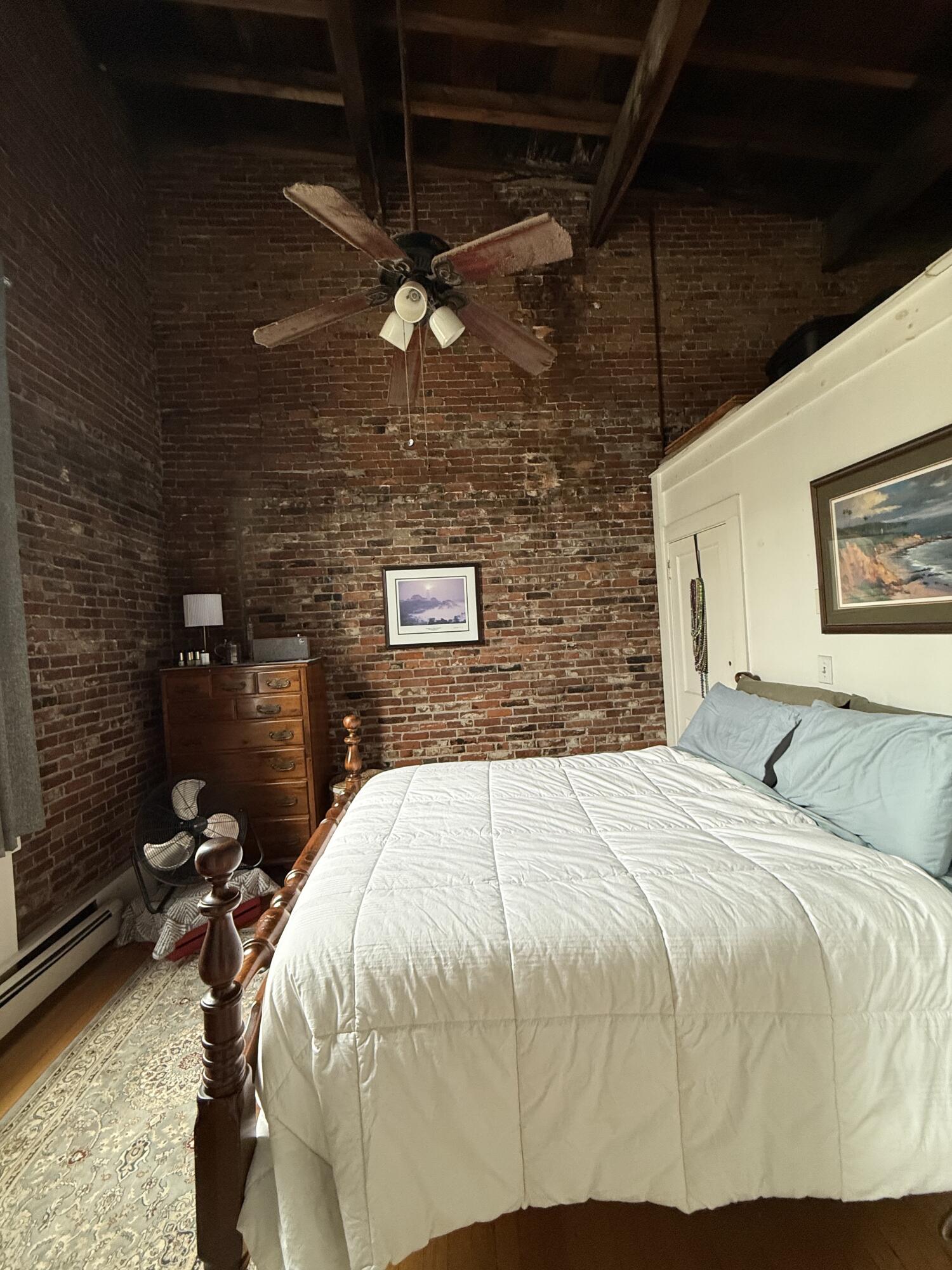 335 Water Street Gardiner, ME 04345 - Photo 10 of 19 IMG_4598
