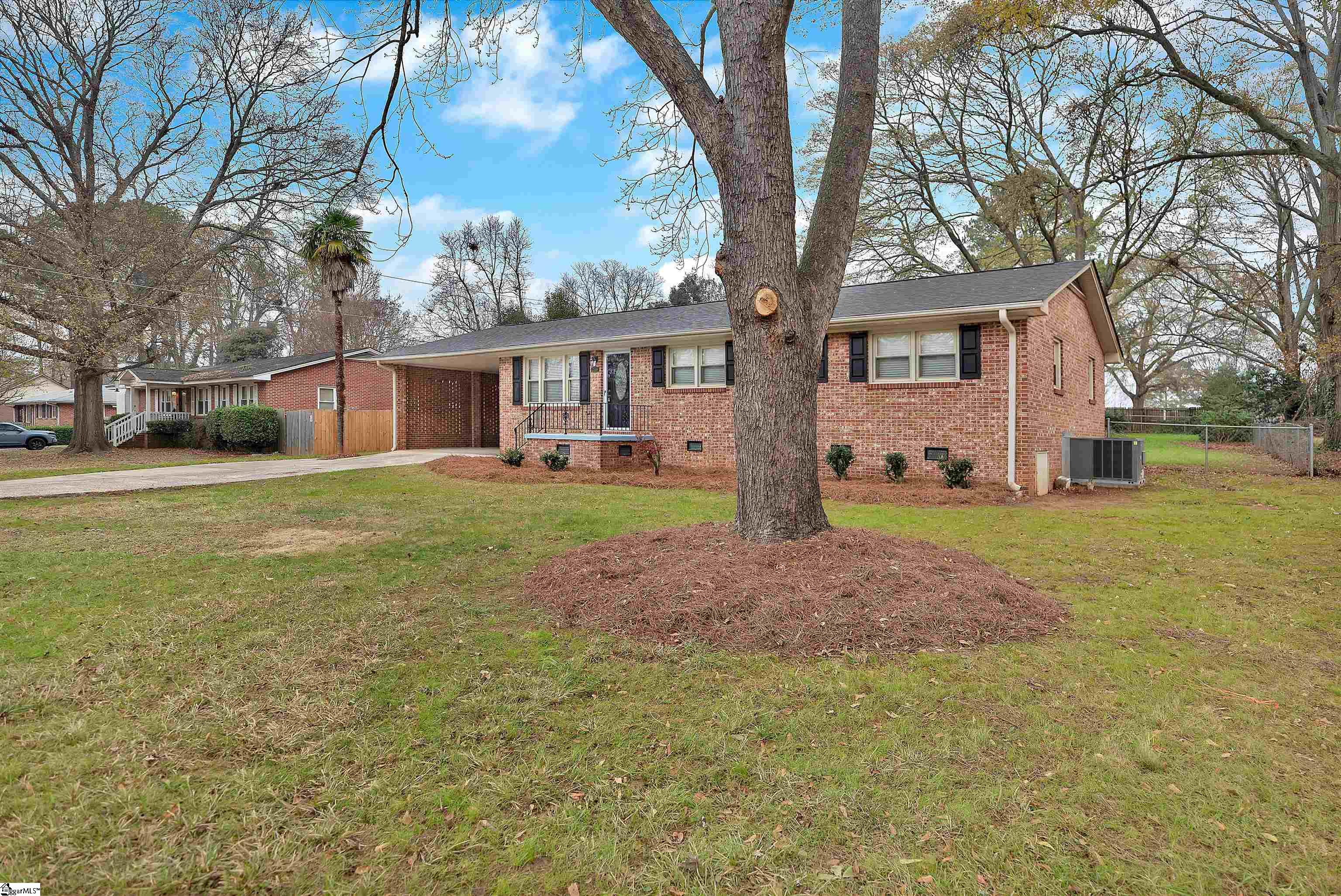 210 Camson Road Anderson, SC 29625 - Photo 8 of 33 Gallery Image 8