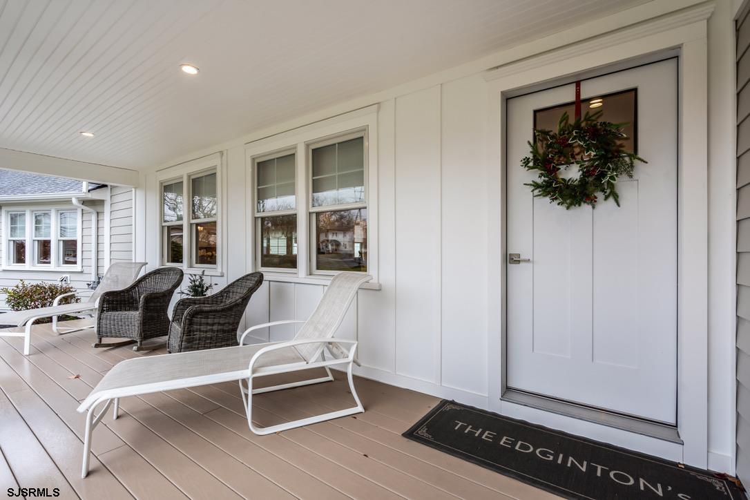 1610 Shore Road Linwood, NJ 08221 - Photo 3 of 46 a living room with furniture and a potted plant