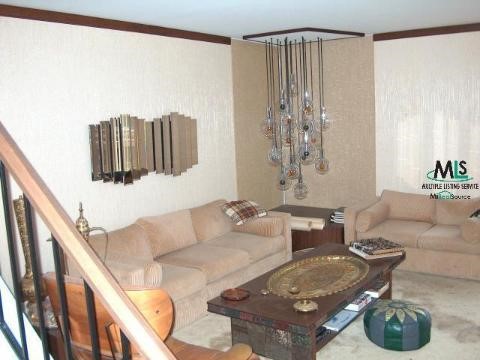1804 Thomas Rochester, MI 48309 - Photo 3 of 8 544327-2.JPG