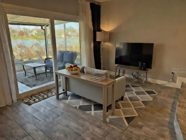 $179,900 | 1920 East Edgewood Drive, Unit P2, Lakeland, FL 33803