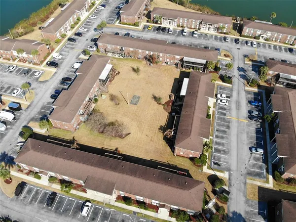 $179,900 | 1920 East Edgewood Drive, Unit P2, Lakeland, FL 33803
