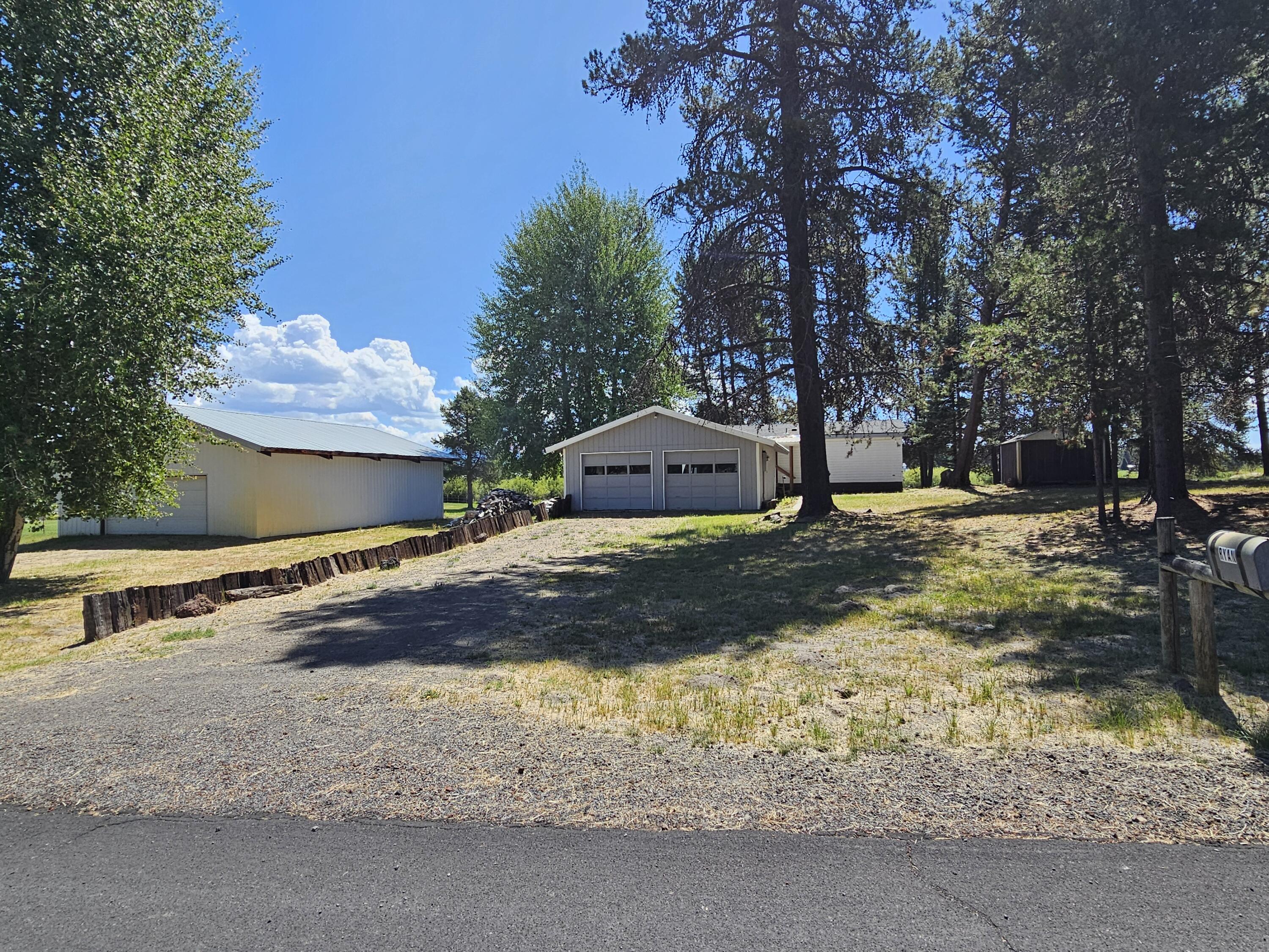 52844 Timber Ln Loop La Pine, OR 97739 - Photo 2 of 29 20250728_115103