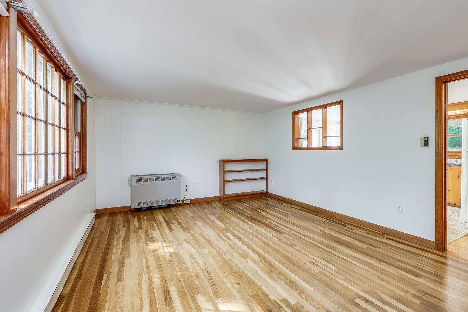 60 Fox Run Road Eastham, MA 02642 - Photo 4 of 34 !st Floor Livingroom