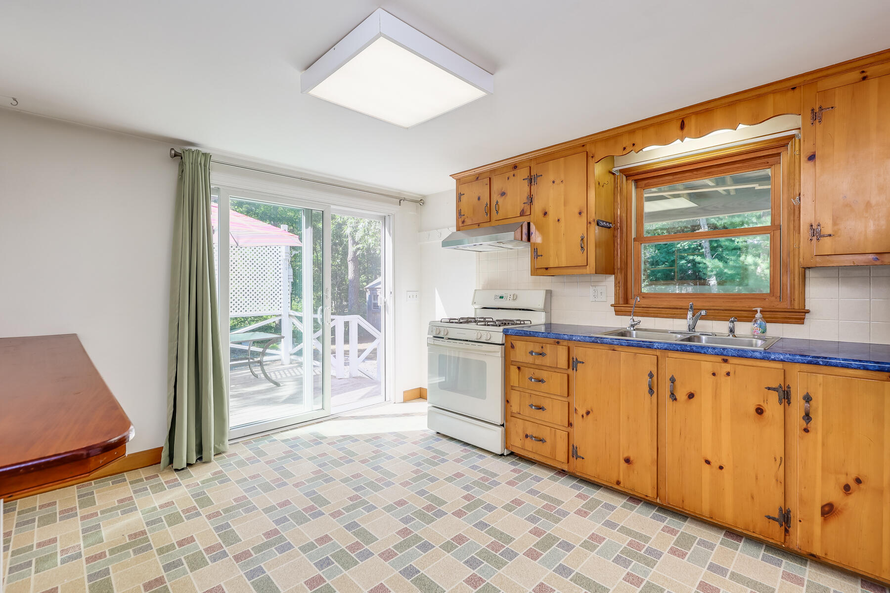 60 Fox Run Road Eastham, MA 02642 - Photo 8 of 34 !st Floor Kitchen