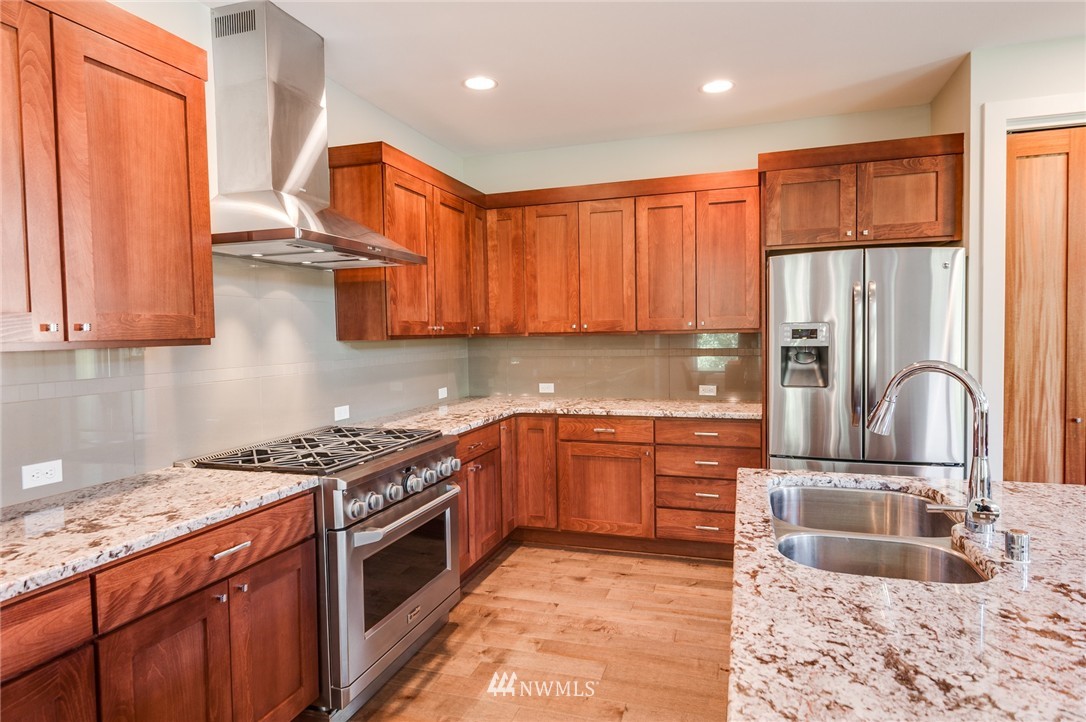 1129 North 41st Place Renton, WA 98056 - Photo 7 of 25 Gallery Image 7