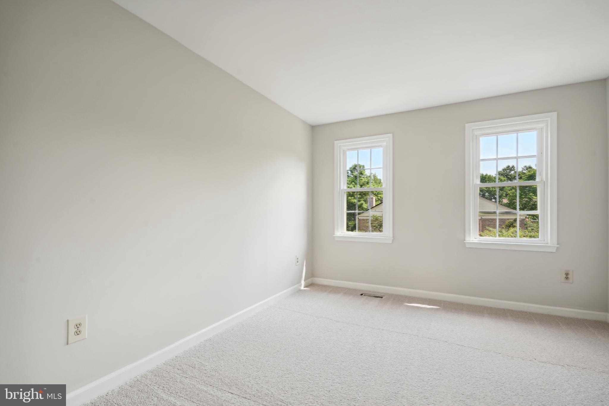 5809 Tudor Lane Rockville, MD 20852 - Photo 20 of 42 3rd bdrm - lots of natural light, big closet