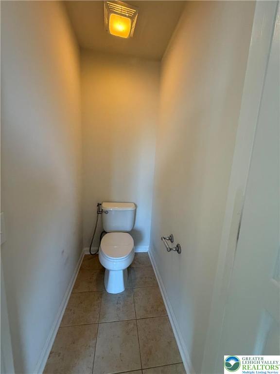 1805 Hemming Way Orefield, PA 18069 - Photo 22 of 24 a bathroom with a toilet