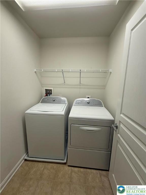 1805 Hemming Way Orefield, PA 18069 - Photo 23 of 24 a utility room with dryer and washer