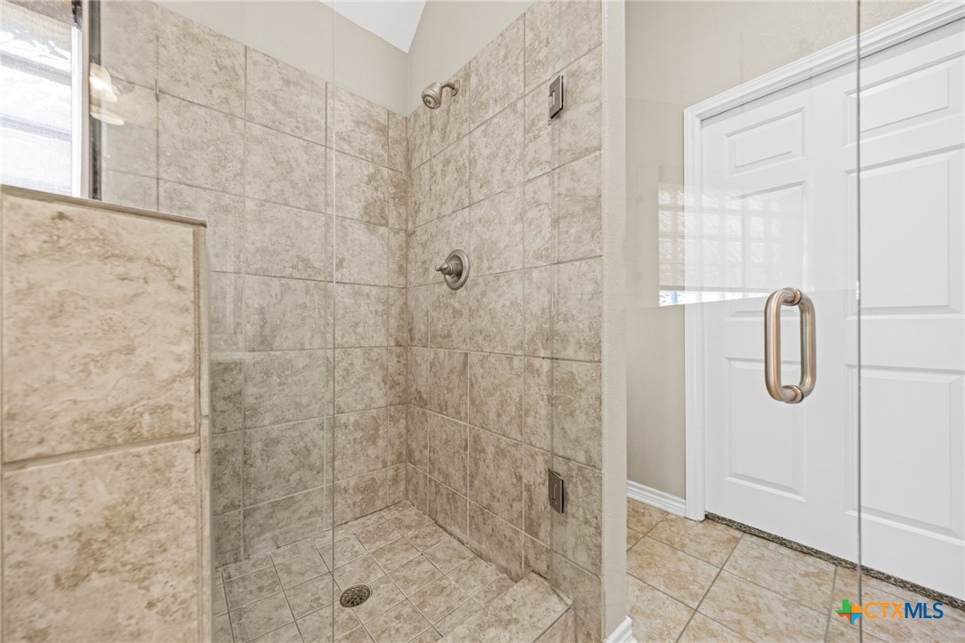 2807 Amber Forest Trail Belton, TX 76513 - Photo 27 of 40 a bathroom with a shower