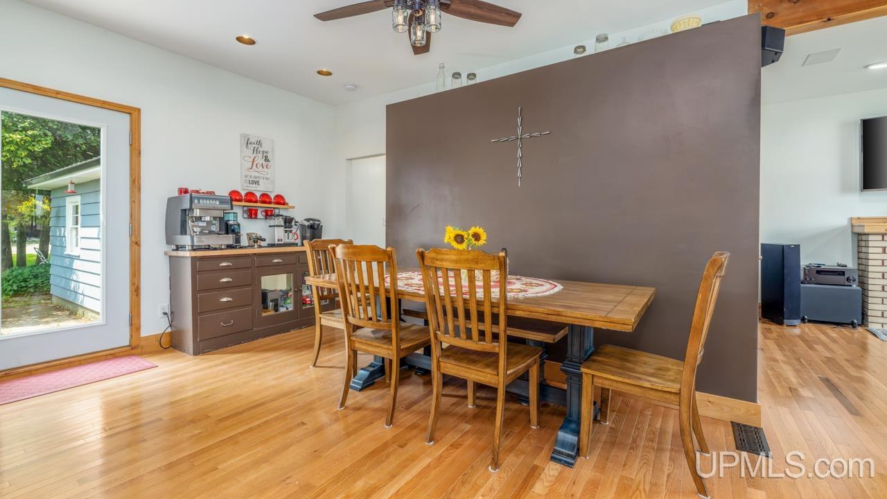 3143 D Road Bark River, MI 49807 - Photo 18 of 45