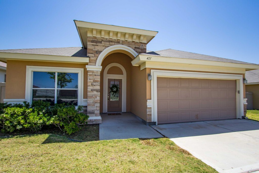 411 Sabal Loop Laredo, TX 78045 - Photo 1 of 20 Gallery Image 1
