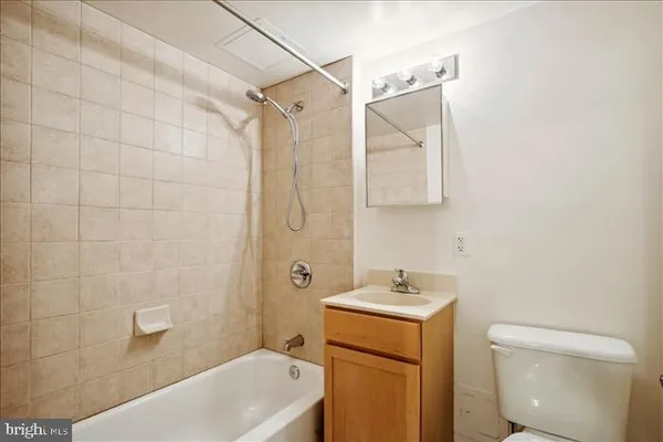 $1,749 | 800 4th Street Southwest, Unit S113, Washington, DC 20024