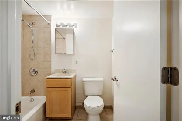 $1,749 | 800 4th Street Southwest, Unit S113, Washington, DC 20024