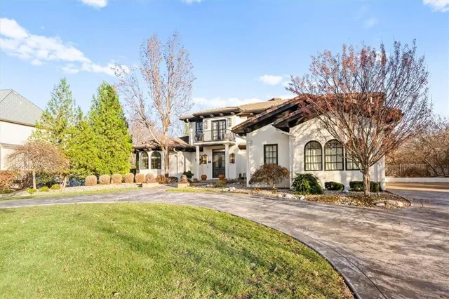 $2,400,000 | 8519 North Sycamore Avenue, Kansas City, MO 64157