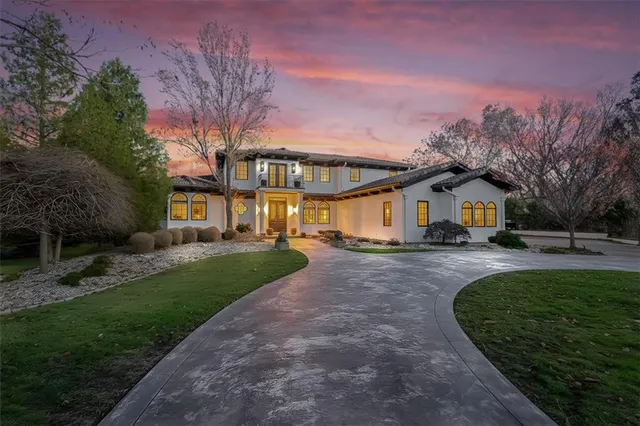 $2,400,000 | 8519 North Sycamore Avenue, Kansas City, MO 64157