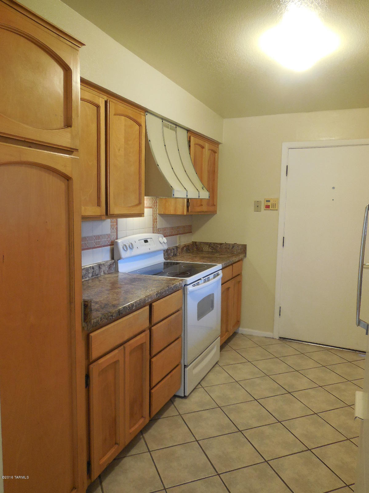 4222 East Presidio Road Tucson, AZ 85712 - Photo 4 of 22