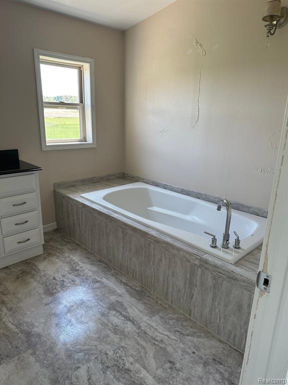 6119 Norman Road Jeddo, MI 48032 - Photo 10 of 27