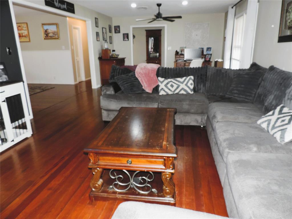 201 Sidney Road Comanche, TX 76442 - Photo 27 of 40 Gallery Image 27