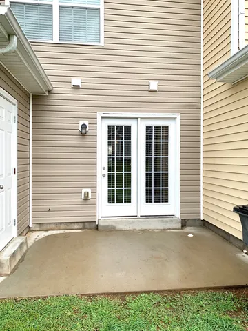 $1,250 | 318 Sam Houston Circle, Clarksville, TN 37040