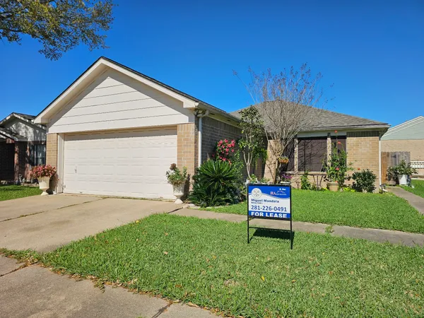 $1,750 | 1413 Bridle Path, Rosenberg, TX 77471