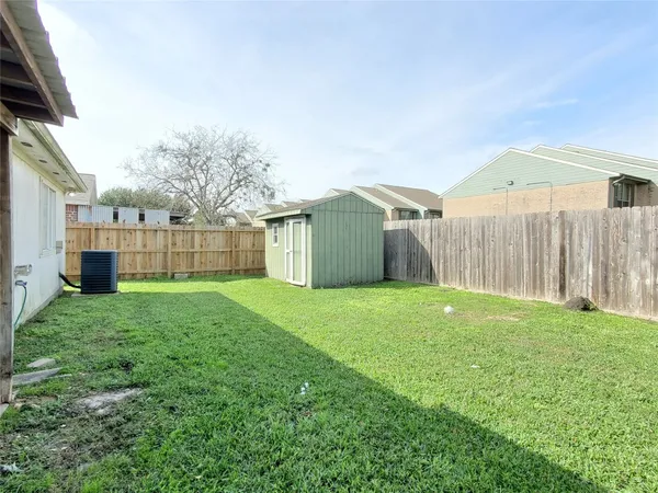 $1,750 | 1413 Bridle Path, Rosenberg, TX 77471