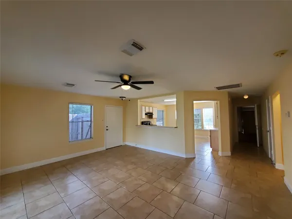 $1,750 | 1413 Bridle Path, Rosenberg, TX 77471