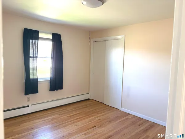 $2,400 | 3 Carmen Street, Unit 5, East Haven, CT 06512