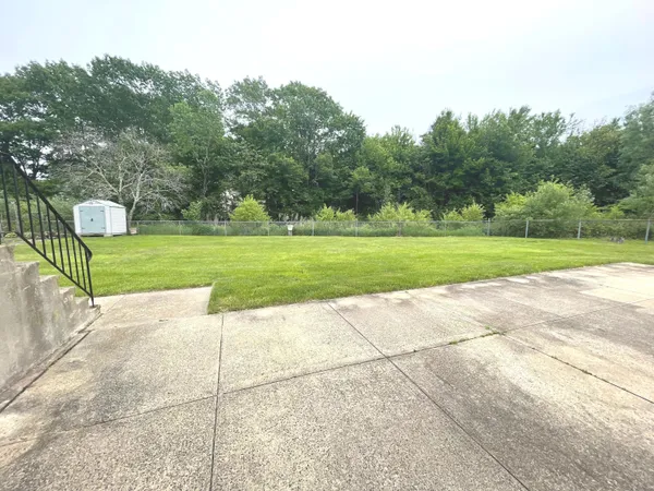 $2,400 | 3 Carmen Street, Unit 5, East Haven, CT 06512