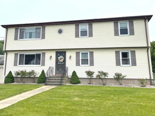 $2,400 | 3 Carmen Street, Unit 5, East Haven, CT 06512