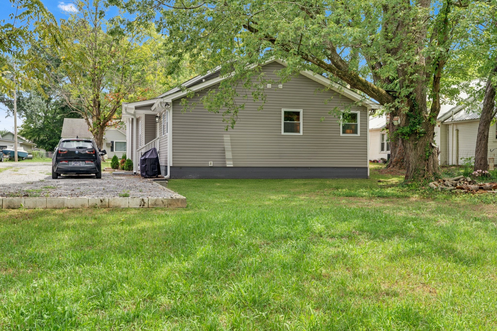 610 Polk Street Manchester, TN 37355 - Photo 29 of 30 a house view with a garden space