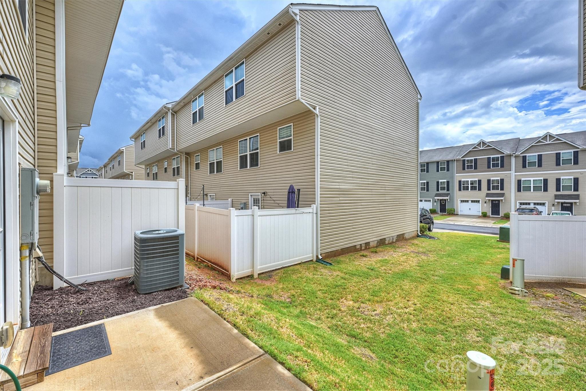 825 Renee Avenue Fort Mill, SC 29715 - Photo 29 of 30 a view of a house with backyard and sitting area