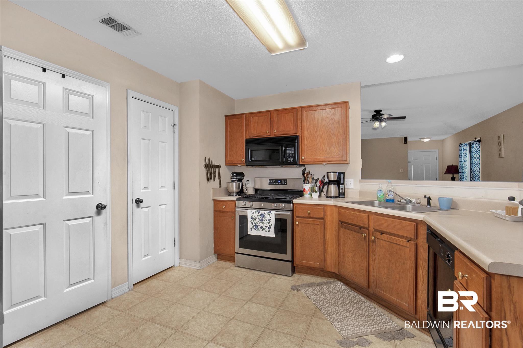 9410 Copperfield Drive South Mobile, AL 36608 - Photo 12 of 15