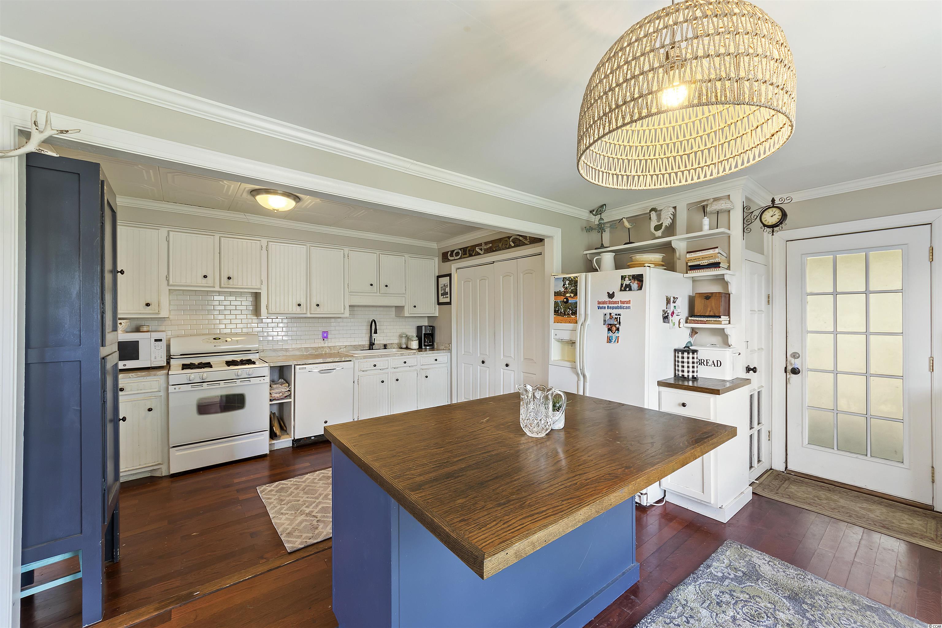 734 Lincoln Road McClellanville, SC 29458 - Photo 7 of 20