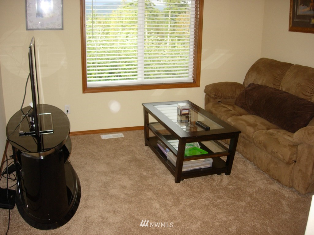 5617 Timber Ridge Drive Mount Vernon, WA 98273 - Photo 4 of 10 Gallery Image 4
