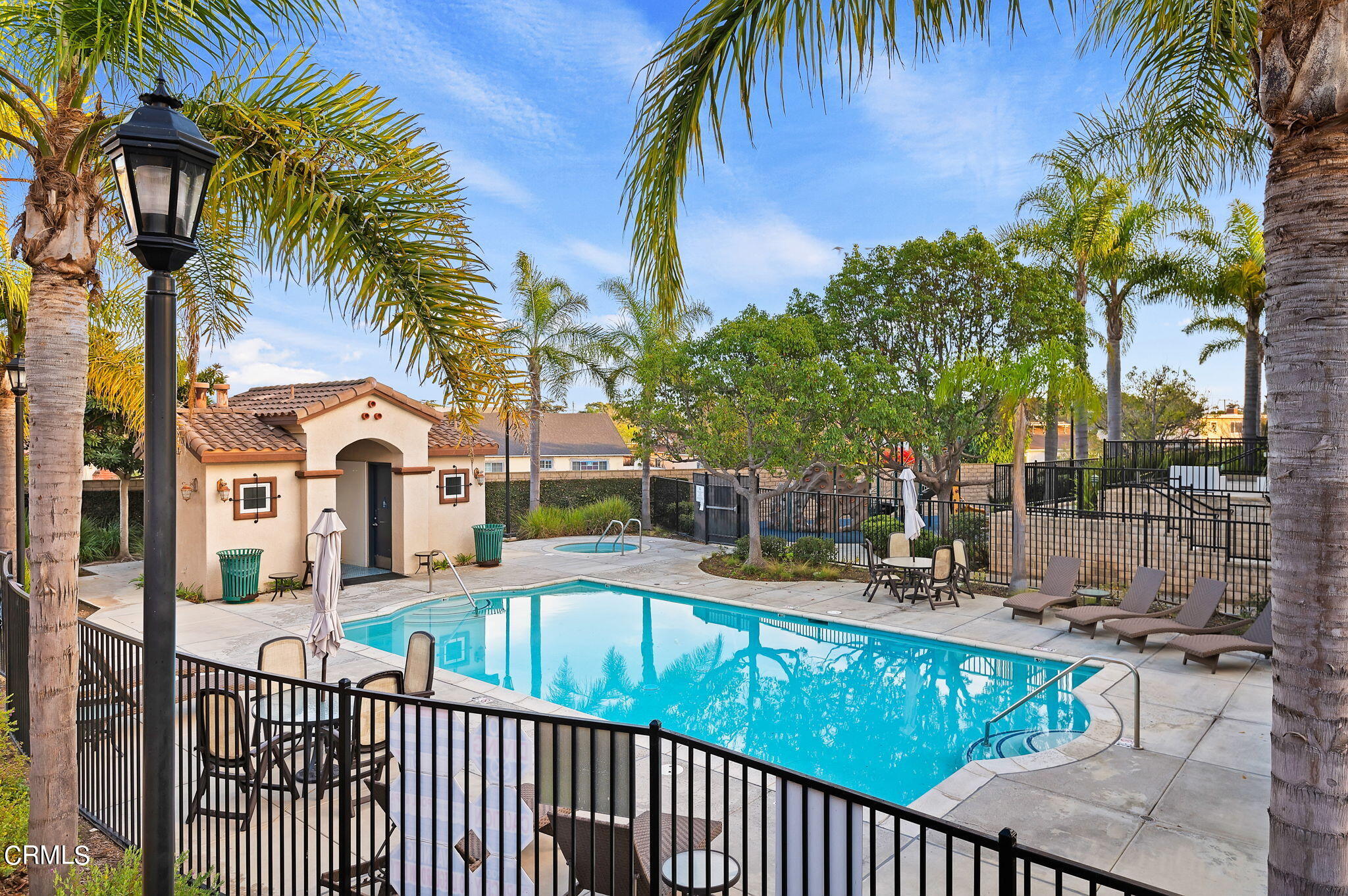 2824 Yacht Way Oxnard, CA 93035 - Photo 22 of 24 25-web-or-mls-25 - Community Pool