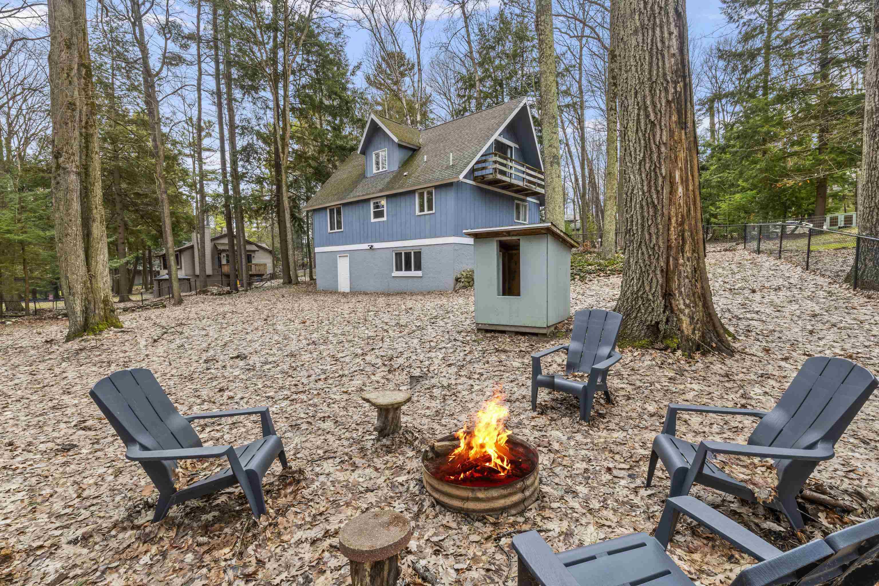 7560 Peaceful Valley Road Williamsburg, MI 49690 - Photo 7 of 48