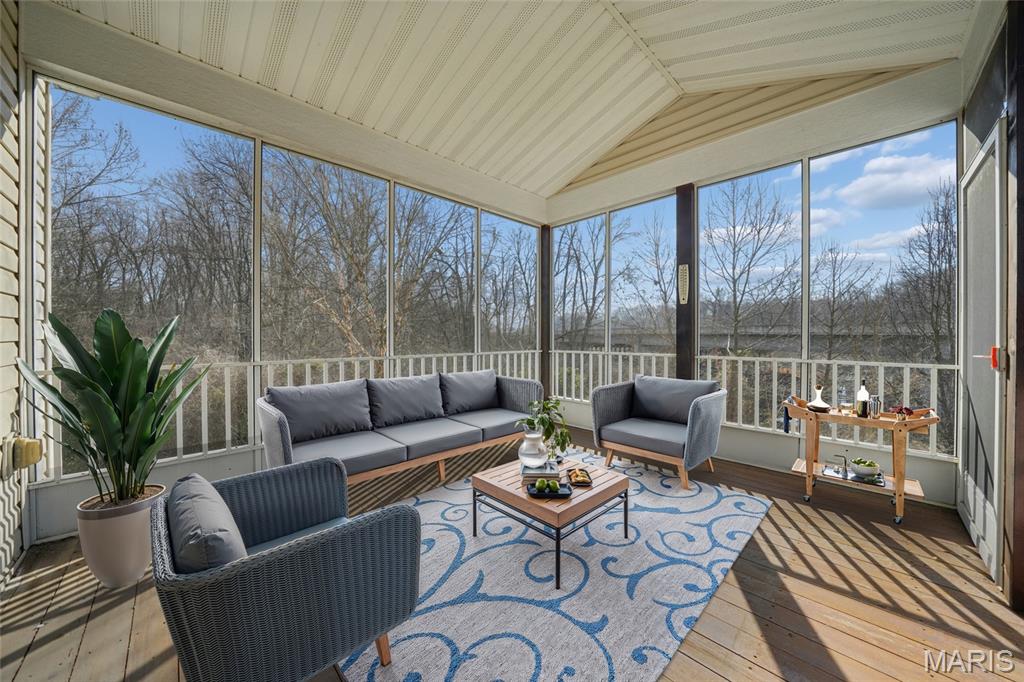 1701 Ridgemont Court Chesterfield, MO 63146 - Photo 38 of 43