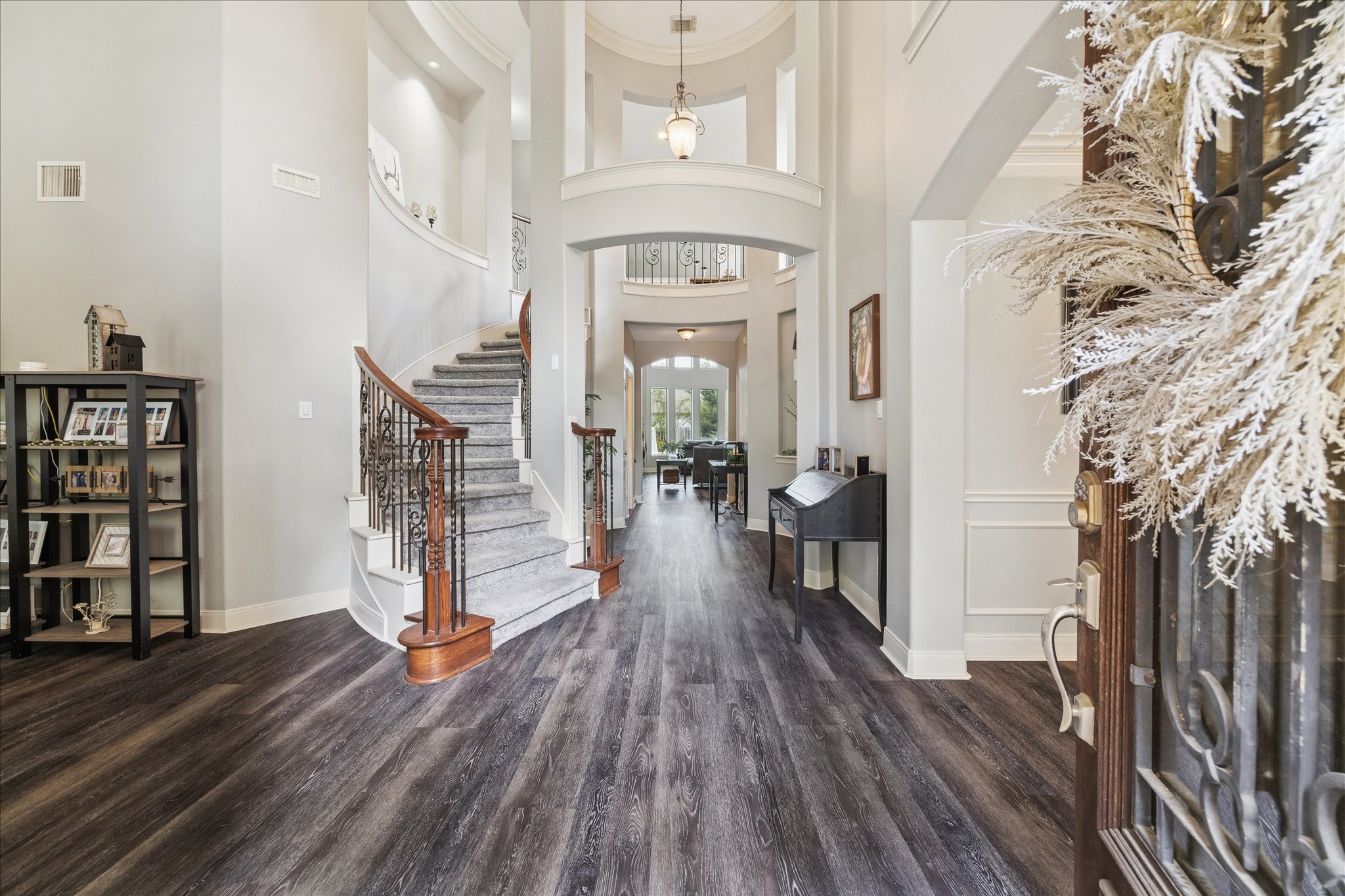 31030 North Imperial Path Lane Spring, TX 77386 - Photo 5 of 38 a view of a hallway with wooden floor and staircase