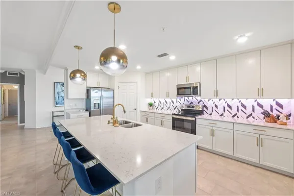 $2,800 | 2373 Anguilla Drive, Unit 101, Naples, FL 34120