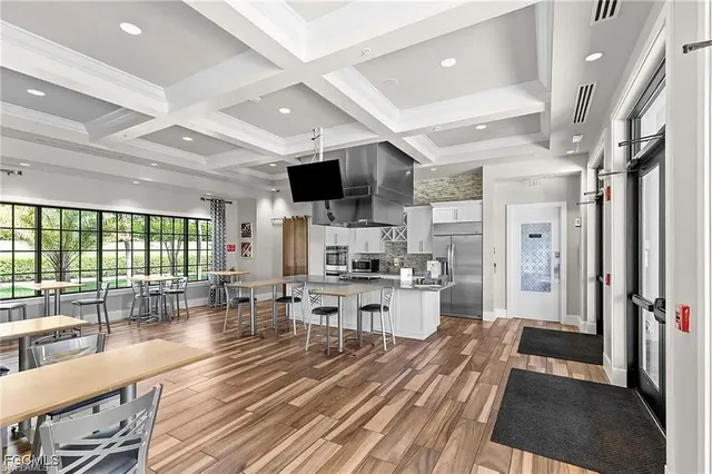 $3,000 | 2373 Anguilla Drive, Unit 101, Naples, FL 34120